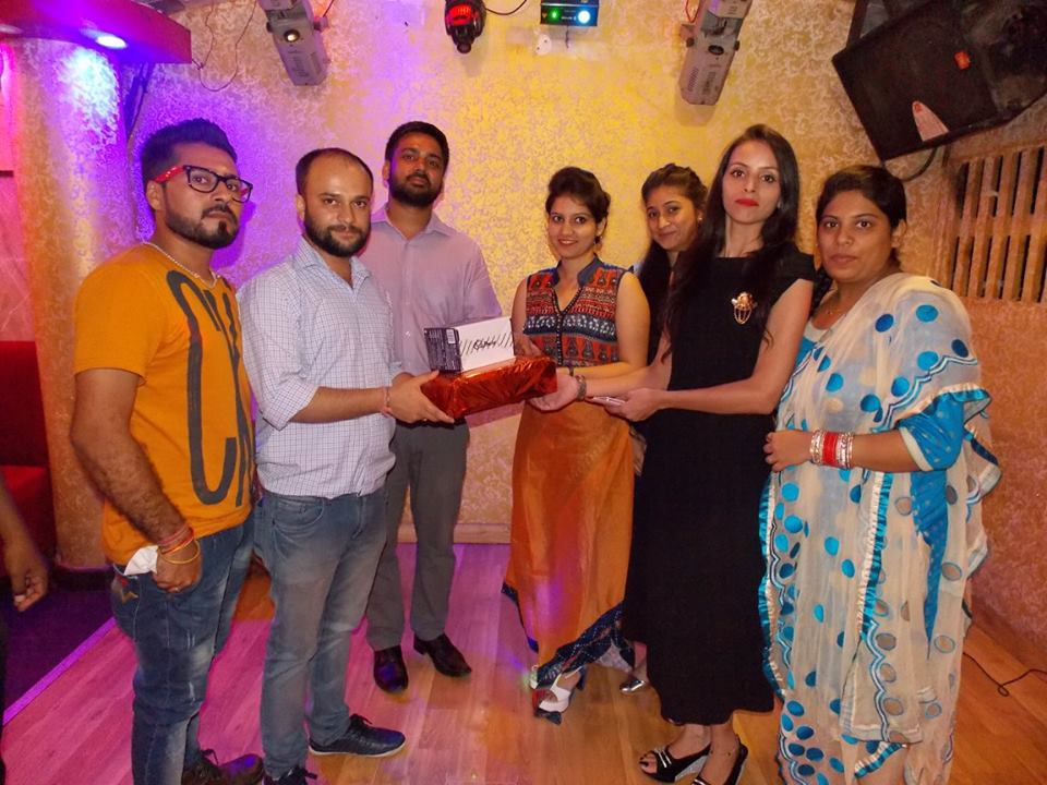 Office Party photo 11